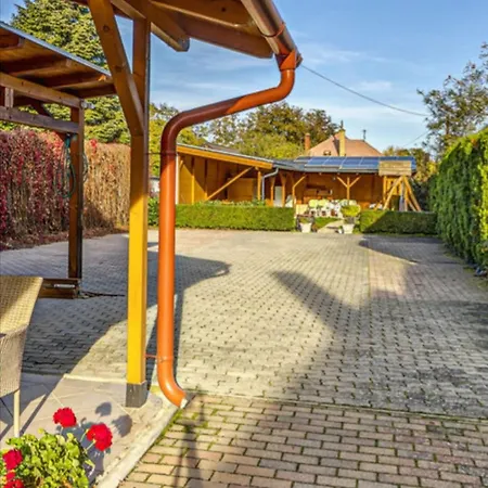 Kathy Panzio Balatongyörök