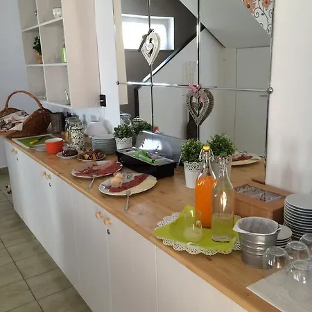 ベッド・アンド・ブレックファスト Kathy Panzio Balatongyörök