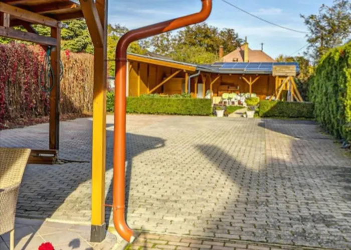 凯西潘兹澳住宿加早餐旅馆 Balatongyörök