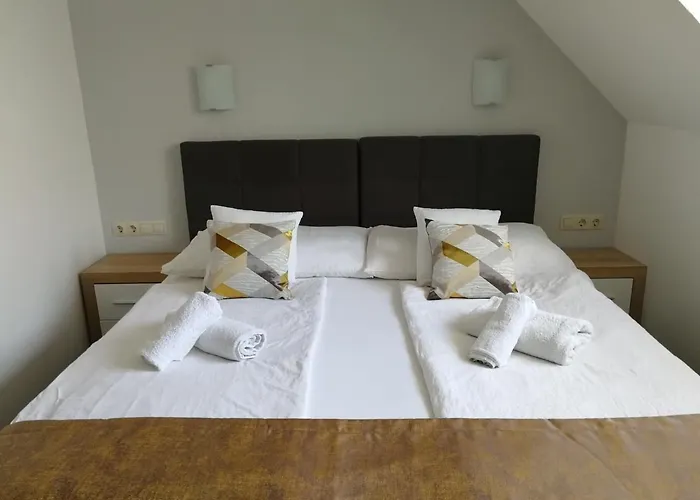 凯西潘兹澳住宿加早餐旅馆 住宿加早餐酒店 Balatongyörök